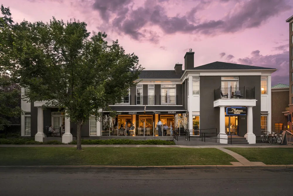 Oxbow is located inside Hotel Arts Kensington, an upscale boutique 19-room hotel in Calgary's Kensington district.